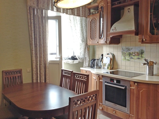 Продам двухкомнатную (2-комн.) квартиру, Беломорская ул, 18А, Москва г
