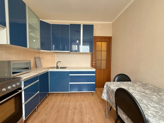 Продам двухкомнатную (2-комн.) квартиру, Дмитровка Б. ул, 4к4, Москва г