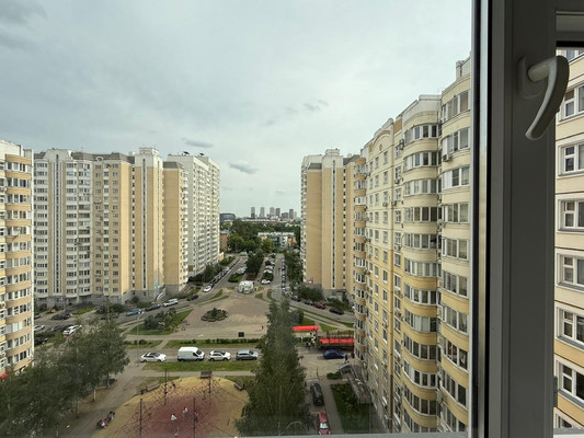 Продам двухкомнатную (2-комн.) квартиру, Дмитровка Б. ул, 4к4, Москва г