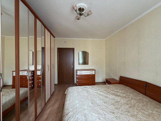Продам двухкомнатную (2-комн.) квартиру, Дмитровка Б. ул, 4к4, Москва г