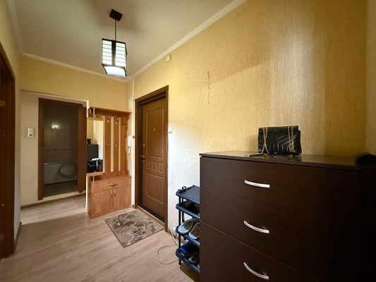Продам двухкомнатную (2-комн.) квартиру, Дмитровка Б. ул, 4к4, Москва г