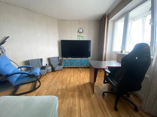 Продам трехкомнатную (3-комн.) квартиру, им. 40-летия Победы ул, 184к2, Краснодар г