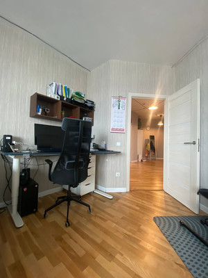 Продам трехкомнатную (3-комн.) квартиру, им. 40-летия Победы ул, 184к2, Краснодар г