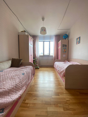 Продам трехкомнатную (3-комн.) квартиру, им. 40-летия Победы ул, 184к2, Краснодар г