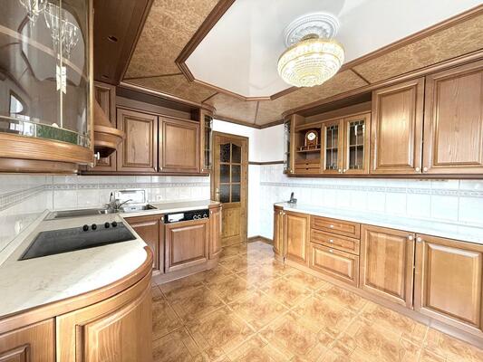 Продам многокомнатную квартиру, Володарского ул, 119, Киров г