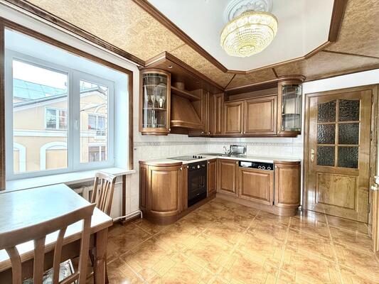 Продам многокомнатную квартиру, Володарского ул, 119, Киров г