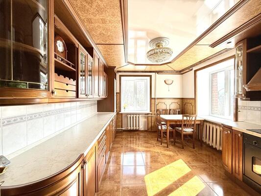 Продам многокомнатную квартиру, Володарского ул, 119, Киров г
