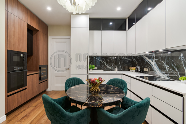 Продам трехкомнатную (3-комн.) квартиру, Лобачевского ул, 120к1, Москва г