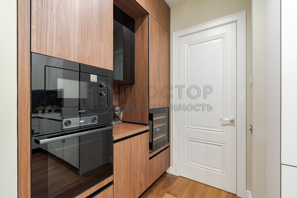 Продам трехкомнатную (3-комн.) квартиру, Лобачевского ул, 120к1, Москва г
