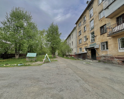 Продам двухкомнатную (2-комн.) квартиру, Цементная ул, 10, Нижний Тагил г