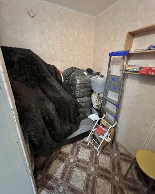 Продам двухкомнатную (2-комн.) квартиру, Цементная ул, 10, Нижний Тагил г