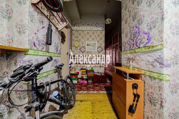 Продам трехкомнатную (3-комн.) квартиру, Невский пр-кт, 139, Санкт-Петербург г