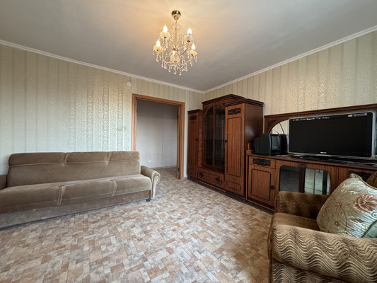Продам трехкомнатную (3-комн.) квартиру, 11-я линия ул, 5/4, Ростов-на-Дону г