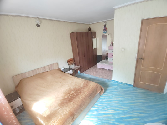 Продам трехкомнатную (3-комн.) квартиру, Гражданский пер, 23, Туапсе г
