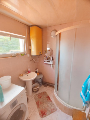 Продам трехкомнатную (3-комн.) квартиру, Гражданский пер, 23, Туапсе г