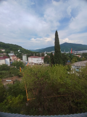 Продам трехкомнатную (3-комн.) квартиру, Гражданский пер, 23, Туапсе г