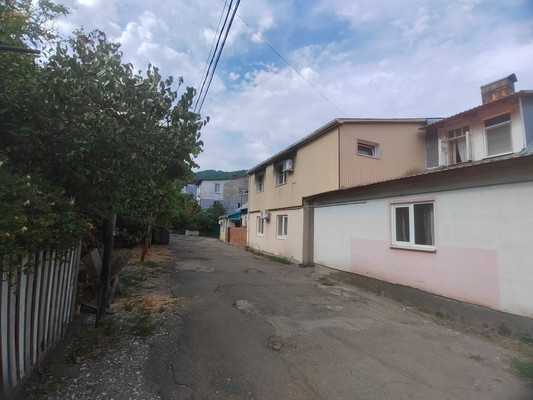 Продам трехкомнатную (3-комн.) квартиру, Гражданский пер, 23, Туапсе г