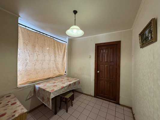 Продам двухкомнатную (2-комн.) квартиру, Королева пр-кт, 3/4, Ростов-на-Дону г