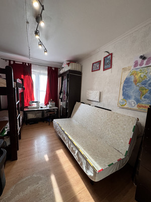 Продам трехкомнатную (3-комн.) квартиру, Чертановская ул, 21к2, Москва г