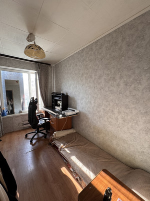 Продам трехкомнатную (3-комн.) квартиру, Чертановская ул, 21к2, Москва г