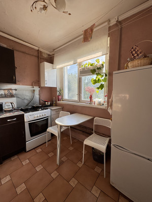 Продам трехкомнатную (3-комн.) квартиру, Чертановская ул, 21к2, Москва г