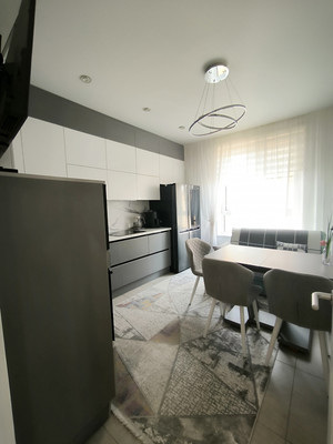 Продам трехкомнатную (3-комн.) квартиру, Красноказарменная ул, 14ак6, Москва г