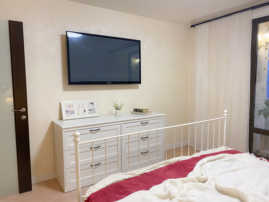 Продам двухкомнатную (2-комн.) квартиру, Большеохтинский пр-кт, 14, Санкт-Петербург г