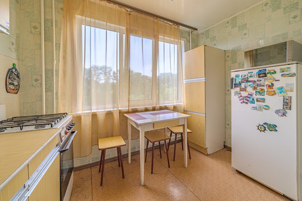 Продам двухкомнатную (2-комн.) квартиру, 8 Марта ул, 21, Пенза г