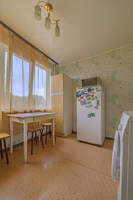 Продам двухкомнатную (2-комн.) квартиру, 8 Марта ул, 21, Пенза г