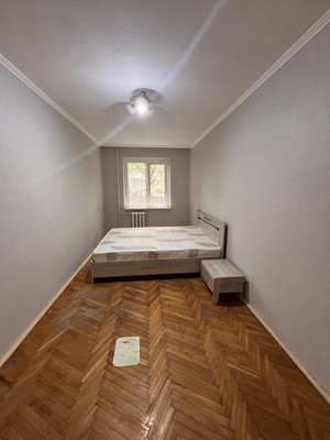 Продам трехкомнатную (3-комн.) квартиру, Ватутина ул, 32, Нальчик г