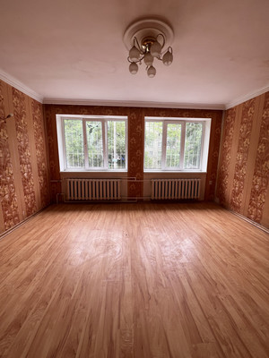 Продам трехкомнатную (3-комн.) квартиру, Ватутина ул, 32, Нальчик г