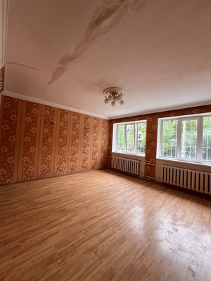Продам трехкомнатную (3-комн.) квартиру, Ватутина ул, 32, Нальчик г