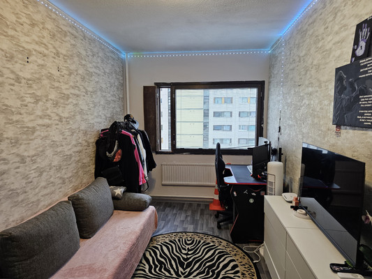 Продам комнату в 12-комн. квартире, Горняков пр-кт, 2кБ, Костомукша г