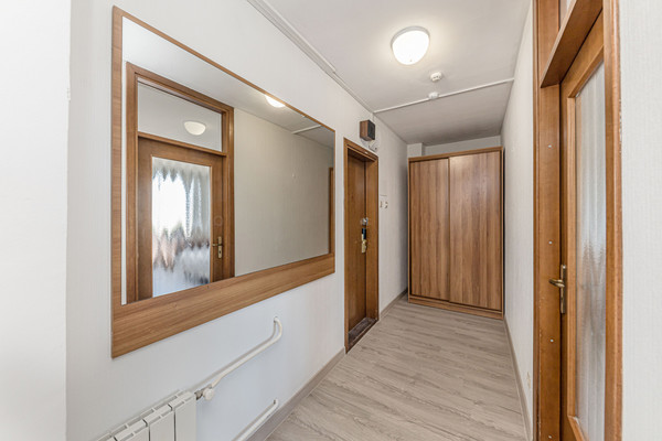Продам однокомнатную (1-комн.) квартиру, Молодогвардейцев ул, 34, Челябинск г