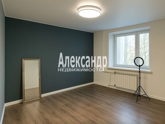 Продам трехкомнатную (3-комн.) квартиру, Елагинский пр-кт, 42, Санкт-Петербург г