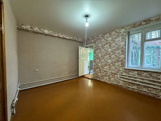 Продам двухкомнатную (2-комн.) квартиру, Красных Зорь ул, 43, Ростов-на-Дону г