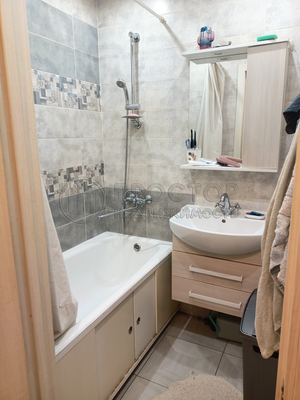Продам двухкомнатную (2-комн.) квартиру, Полярная ул, 26к1, Москва г