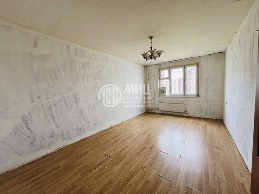 Продам двухкомнатную (2-комн.) квартиру, Совхозная ул, 8ка, Химки г