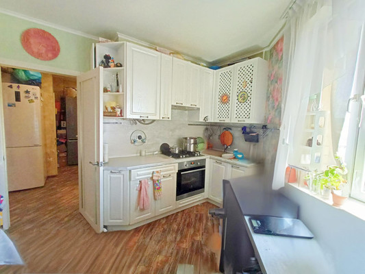 Продам двухкомнатную (2-комн.) квартиру, Парковая ул, 60к5, Анапа г
