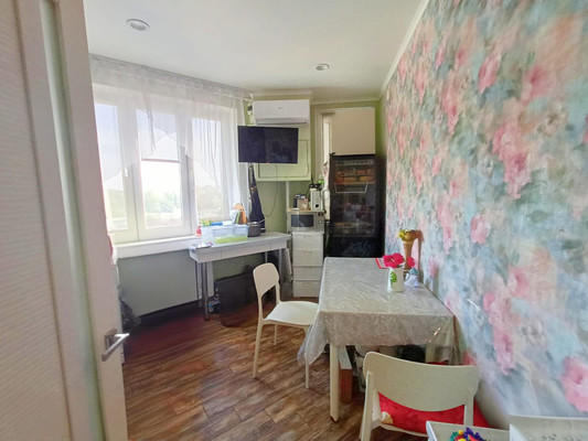 Продам двухкомнатную (2-комн.) квартиру, Парковая ул, 60к5, Анапа г