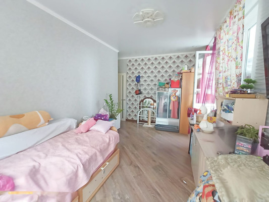 Продам двухкомнатную (2-комн.) квартиру, Парковая ул, 60к5, Анапа г