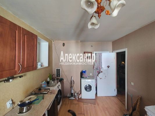 Продам комнату в 4-комн. квартире, Пушкинская ул, 10к2, Шушары п