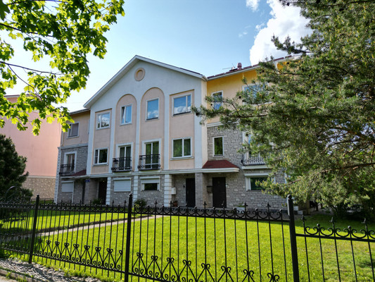Продам таунхаус, Еремеева (Центр р-н) ул, 42, Петрозаводск г, 0 км от города