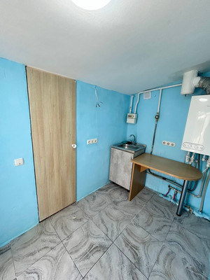Продам двухкомнатную (2-комн.) квартиру, Краснознаменная ул, 100, Симферополь г