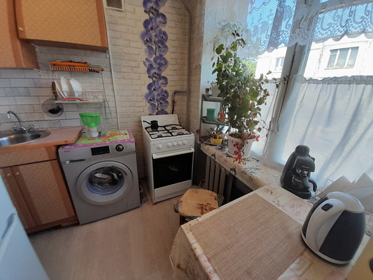 Сдам комнату в 3-комн. квартире, Юрия Гагарина пр-кт, 16к2, Санкт-Петербург г