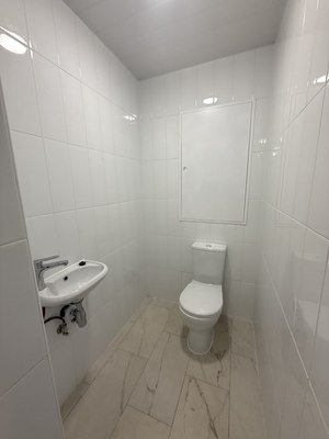 Продам трехкомнатную (3-комн.) квартиру, Ротмистрова ул, 2к4, Москва г