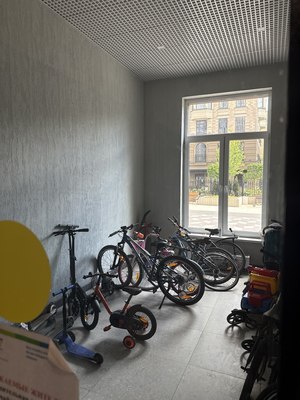Продам трехкомнатную (3-комн.) квартиру, Ротмистрова ул, 2к4, Москва г
