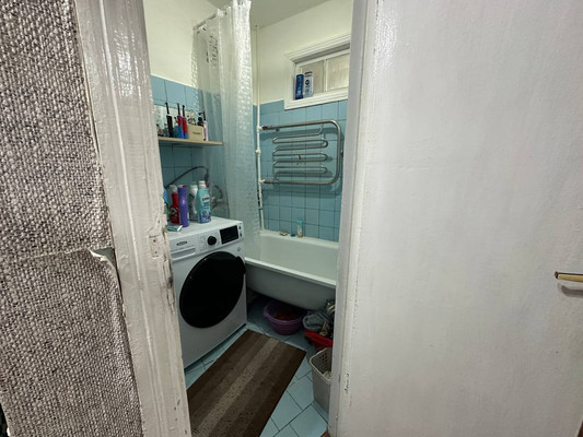 Продам двухкомнатную (2-комн.) квартиру, Красная ул, 146, Кропоткин г