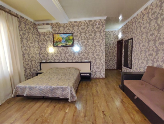 Продам однокомнатную (1-комн.) квартиру, Лазурная ул, 14, Витязево с