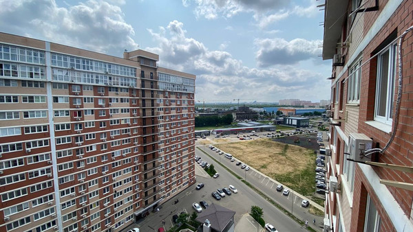 Продам однокомнатную (1-комн.) квартиру, Западный Обход ул, 39/26к5, Краснодар г